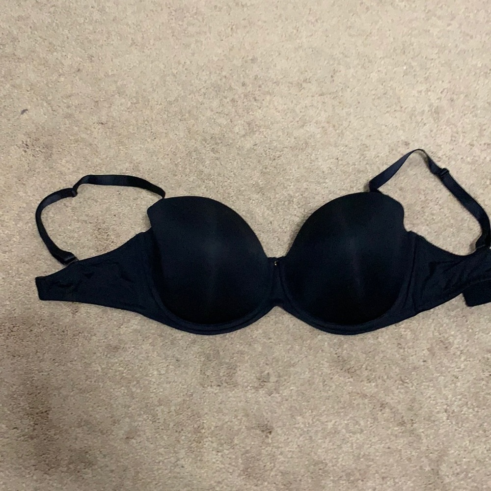 Black underwire tshirt bra